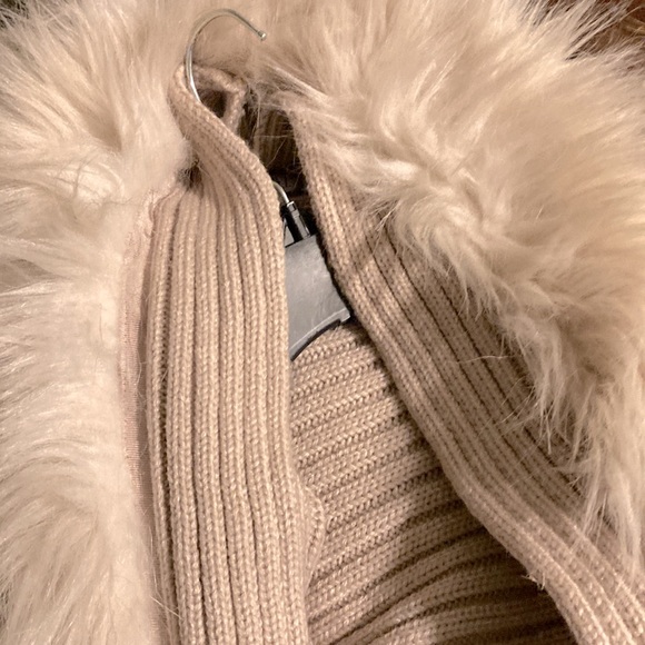 Sweater vest Sz L - Picture 6 of 6